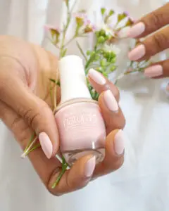 Morgan Taylor Naturals vegán körömlakk Pure & Simple