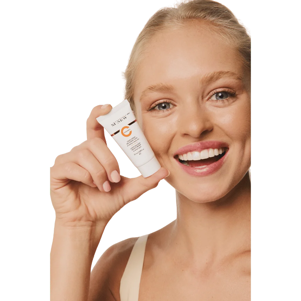 SUNEWMED+ könnyű C-vitaminos arckrém a selymesen lágy bőrért 20 ml
